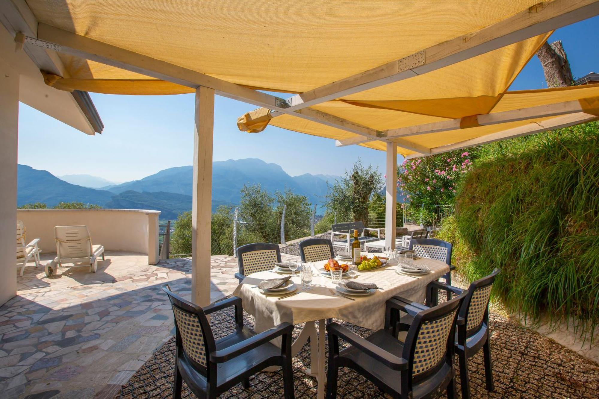 Casa Rene - Happy Rentals Tenno Exterior foto